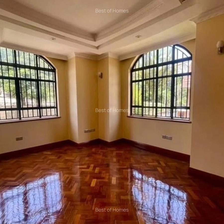 5 Bed Townhouse with En Suite in Lavington - 7