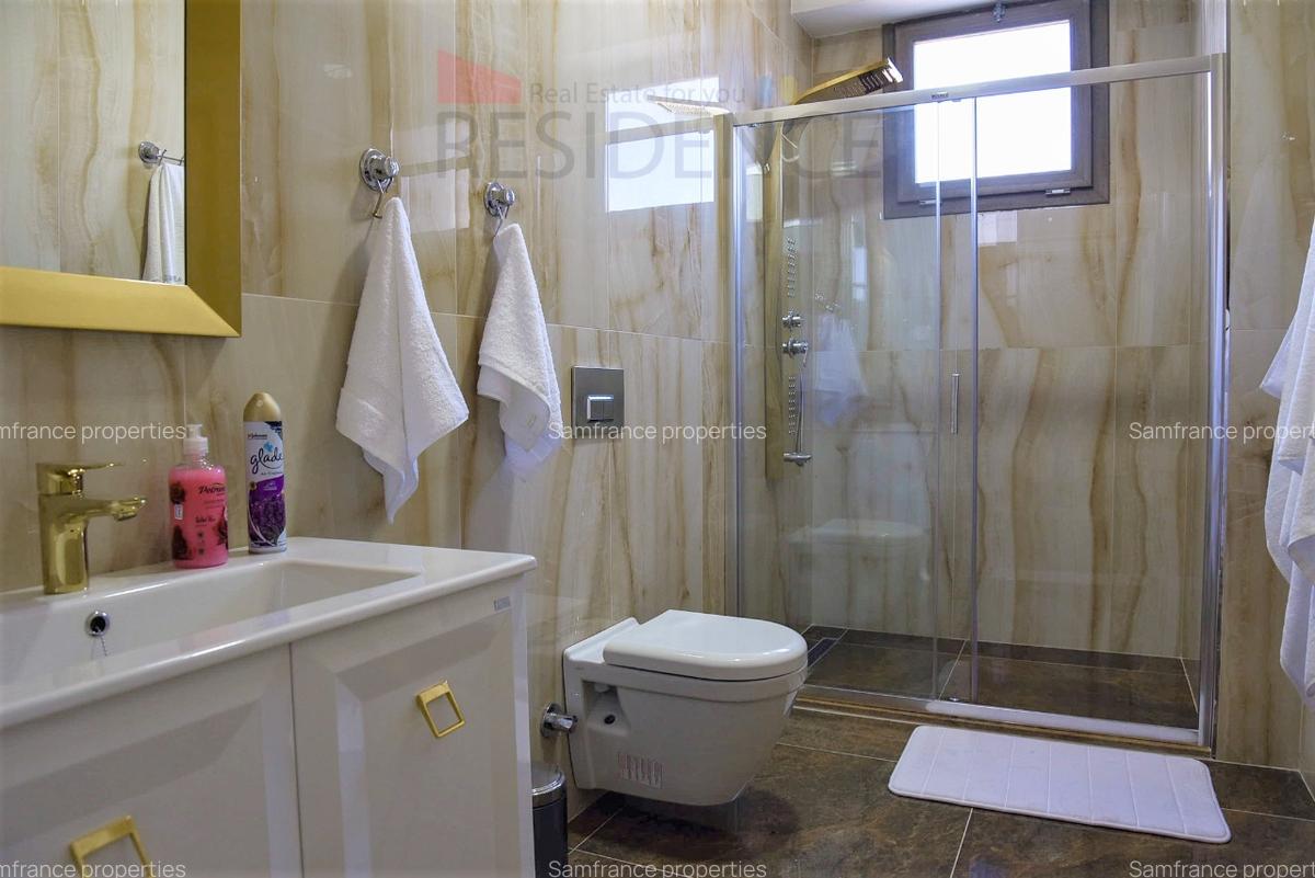 Serviced 2 Bed Apartment with En Suite at Baobab Road - 11