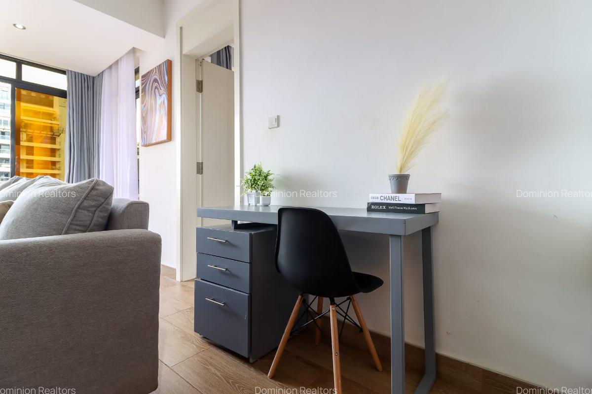 Serviced 2 Bed Apartment with En Suite in Westlands Area - 11