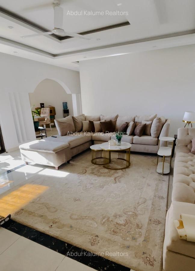 Serviced 4 Bed Apartment with En Suite at Nyali - 10