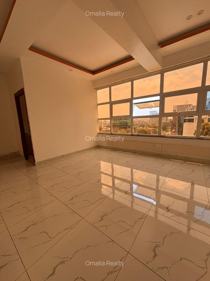 5,100 ft² Commercial Property with Service Charge Included in Westlands Area - 1