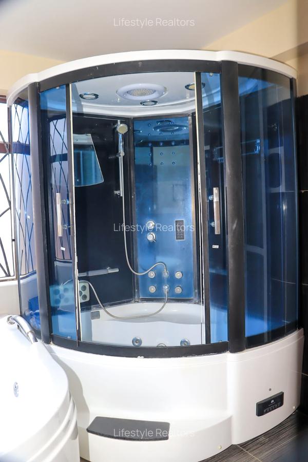 Furnished 3 Bed Apartment with En Suite at Rosewood Avenue - 6