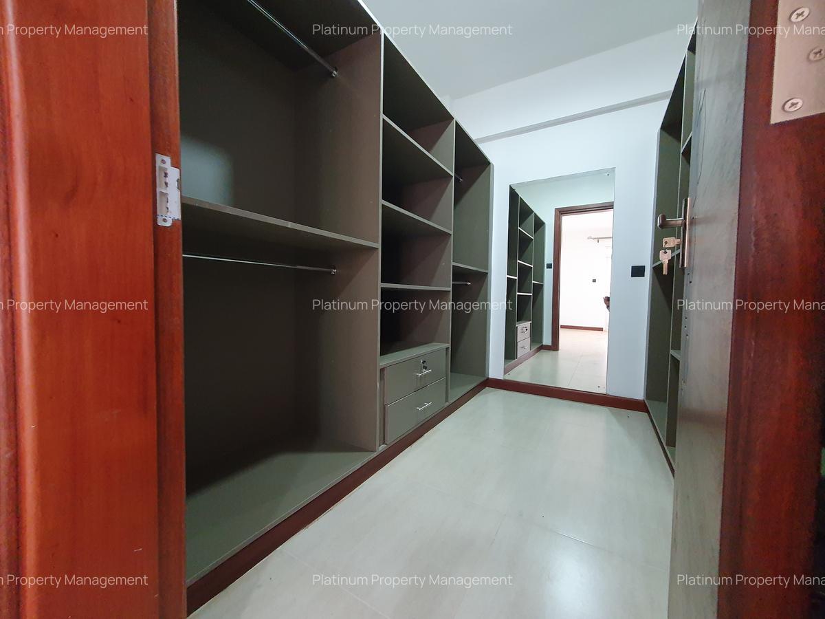 4 Bed Apartment with En Suite in General Mathenge - 11