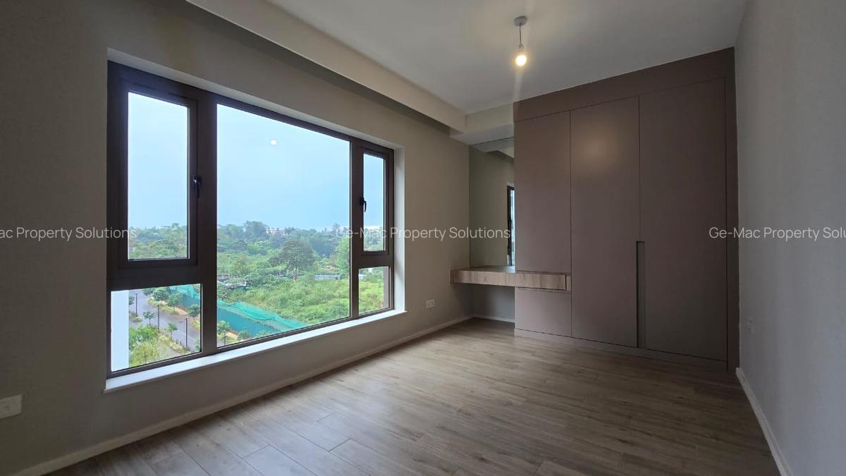 1 Bed Apartment with En Suite in Nyari - 18