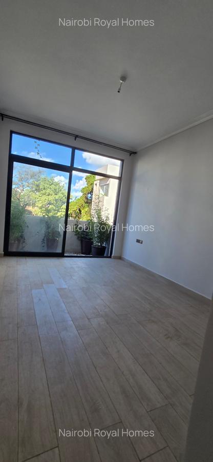 5 Bed Townhouse with En Suite at Lavington Green - 12