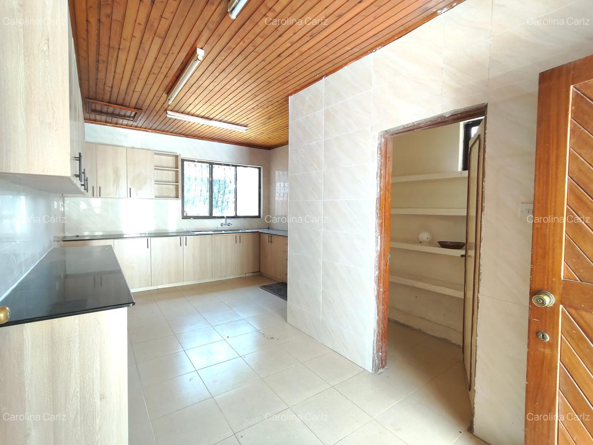 Commercial Property with Service Charge Included in Kitisuru - 7