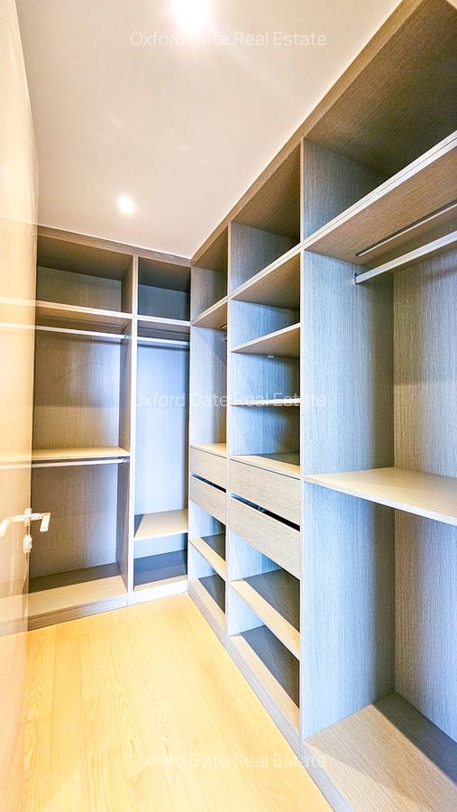 1 Bed Apartment with En Suite at Westlands Road - 2