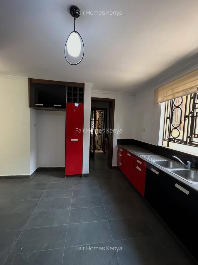 4 Bed Townhouse with En Suite at Lavington Green - 5