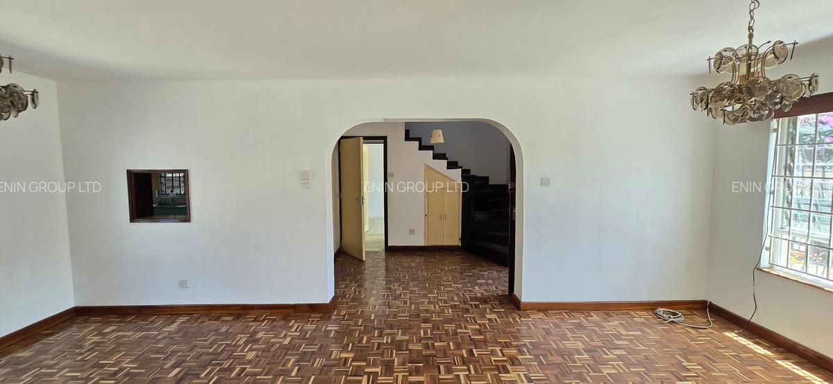 4 Bed Townhouse with En Suite at Oledume Road - 6