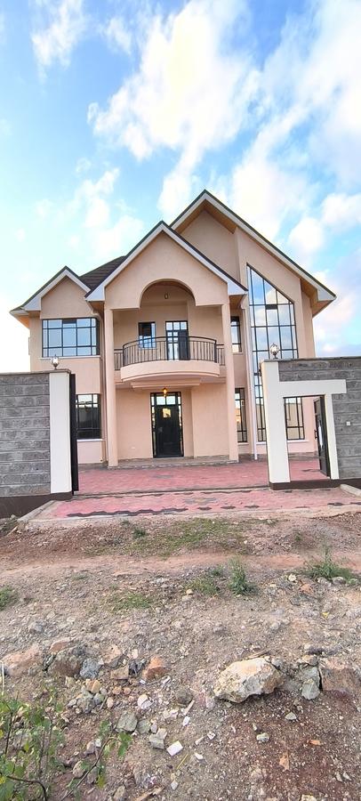 4 Bed House with En Suite at Eastern Bypass - 2