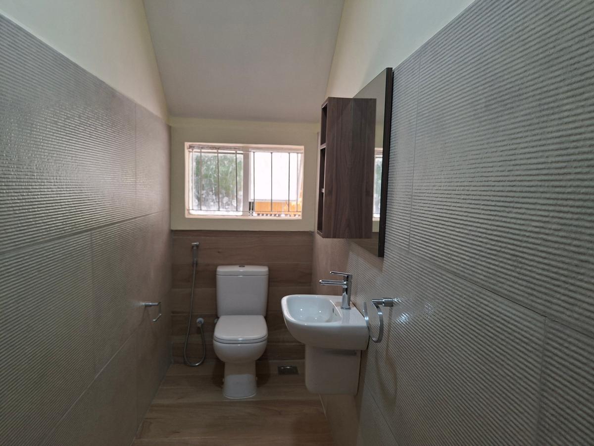 4 Bed Townhouse with En Suite at Off Peponi Rd - 8