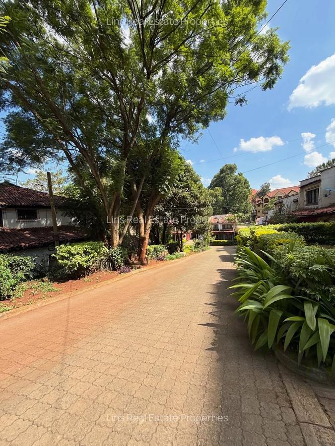 4 Bed Townhouse with En Suite in Lavington - 1