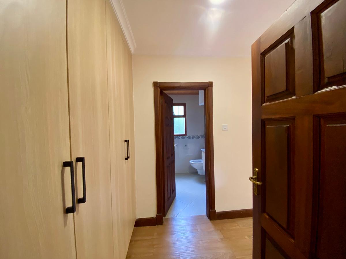 5 Bed Townhouse with En Suite in Spring Valley - 8