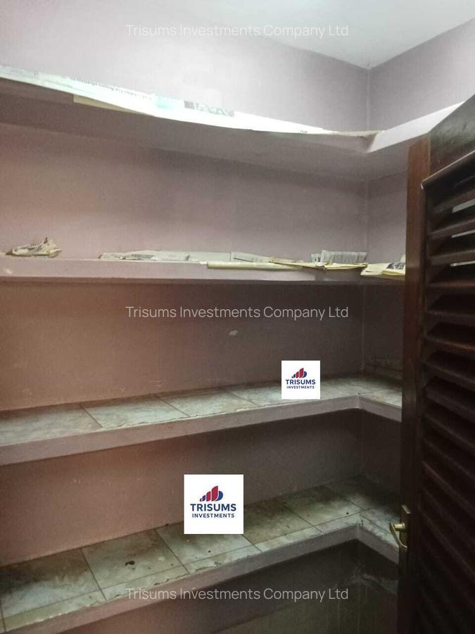 5 Bed Villa with En Suite at Rhapta Road - 12