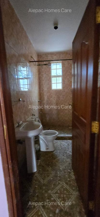 4 Bed House with Walk In Closet at Varsityville - 9