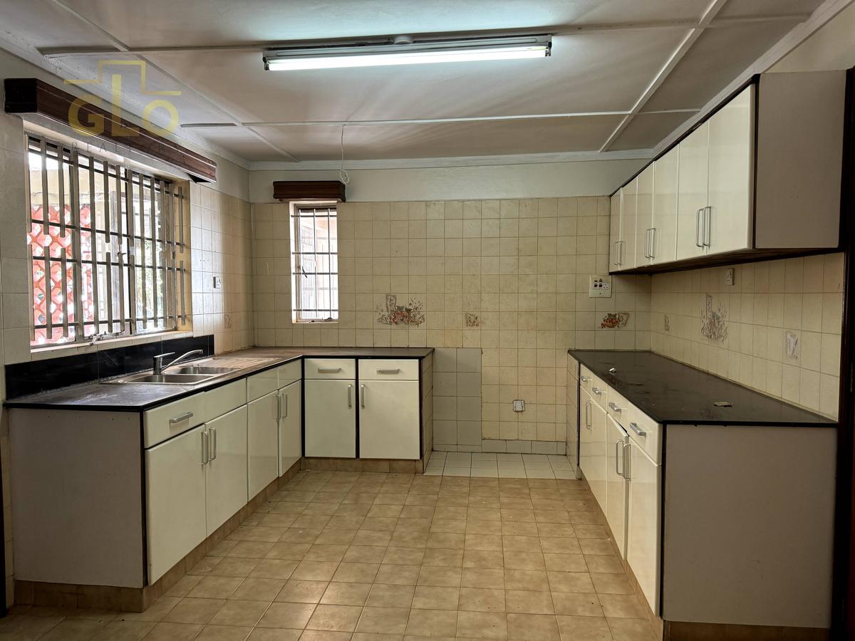 4 Bed Townhouse with En Suite in Kileleshwa - 9