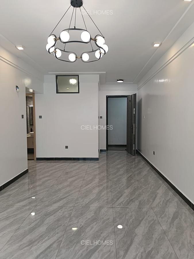 1 Bed Apartment with Swimming Pool at Wood Avenue - 2