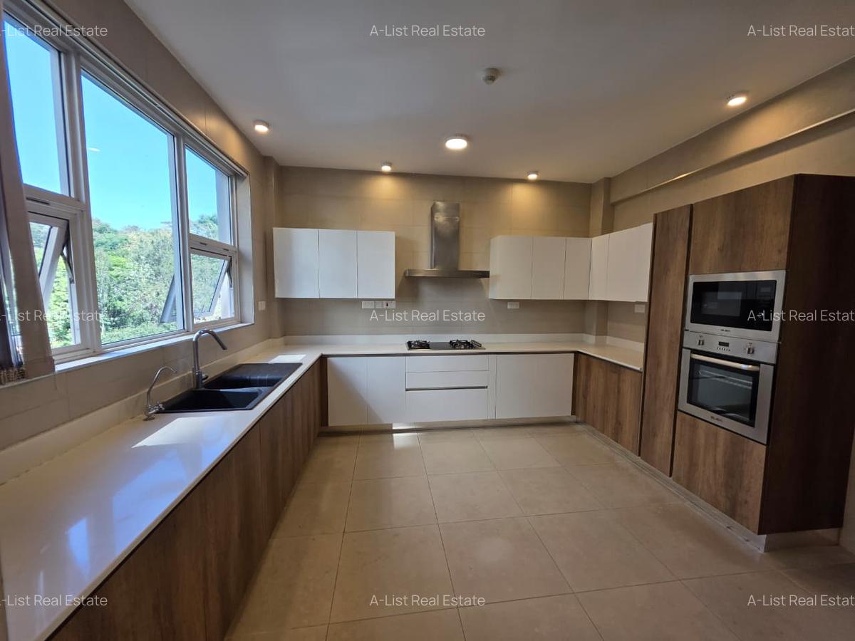 4 Bed Apartment with En Suite at General Mathenge - 18