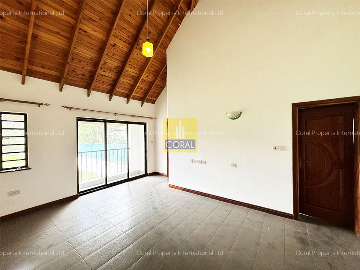 6 Bed House in Runda - 14