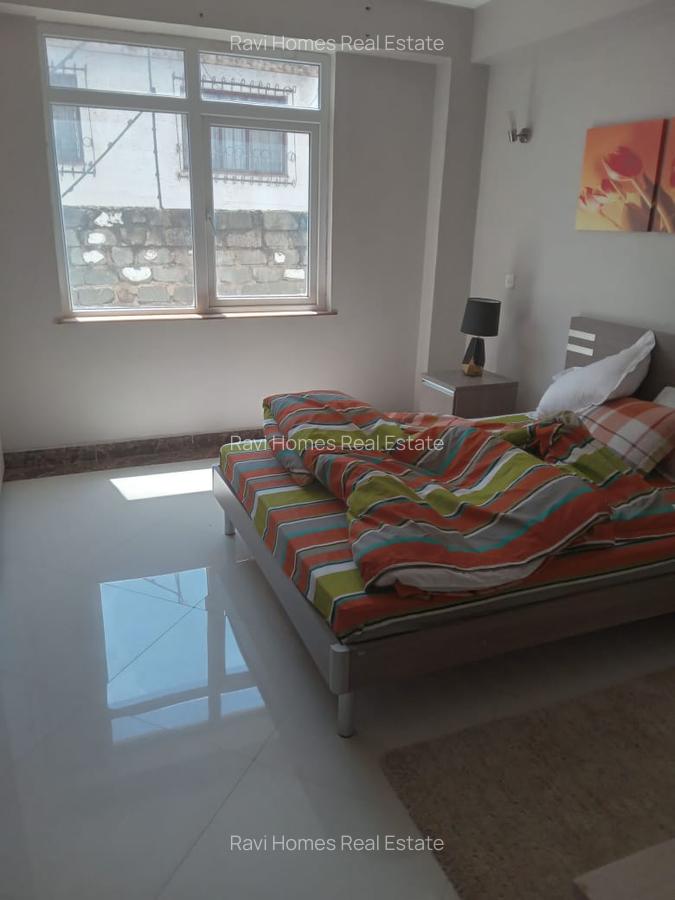 3 Bed Apartment with En Suite in Lavington - 11