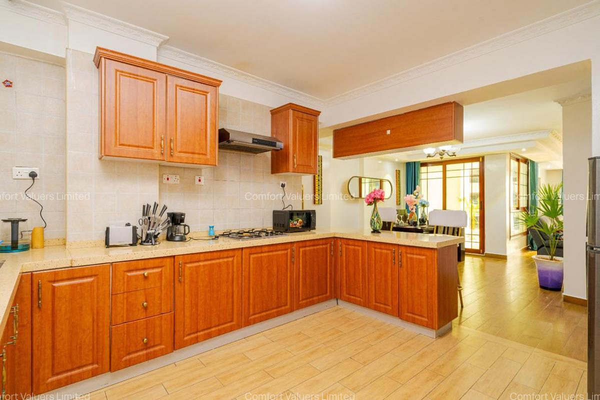 Serviced 4 Bed Apartment with En Suite at Kilimani - 10