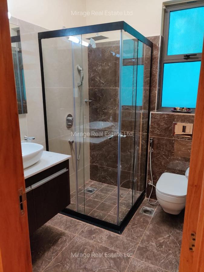 4 Bed Villa with En Suite in Westlands Area - 7