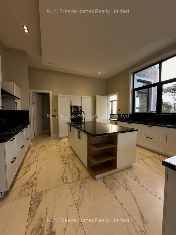 5 Bed Townhouse with En Suite in Loresho - 19