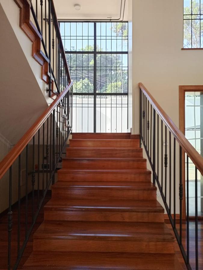 5 Bed House with En Suite in Kitisuru - 9