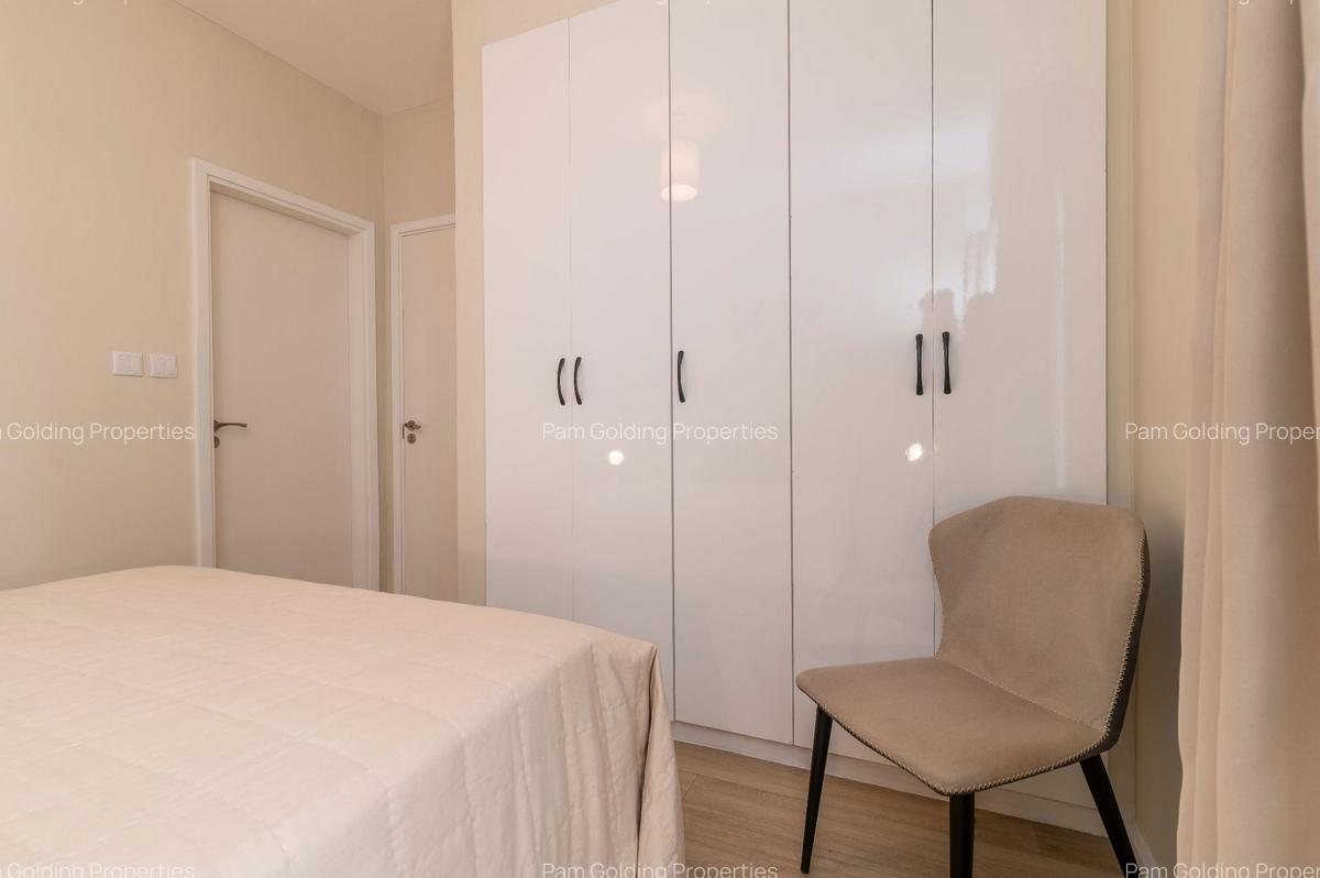 Furnished 2 Bed Apartment with En Suite at Riverside Drive - 10