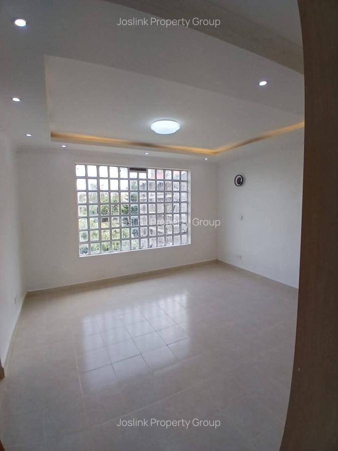 2 Bed Apartment with En Suite at Mt Kenya - 6