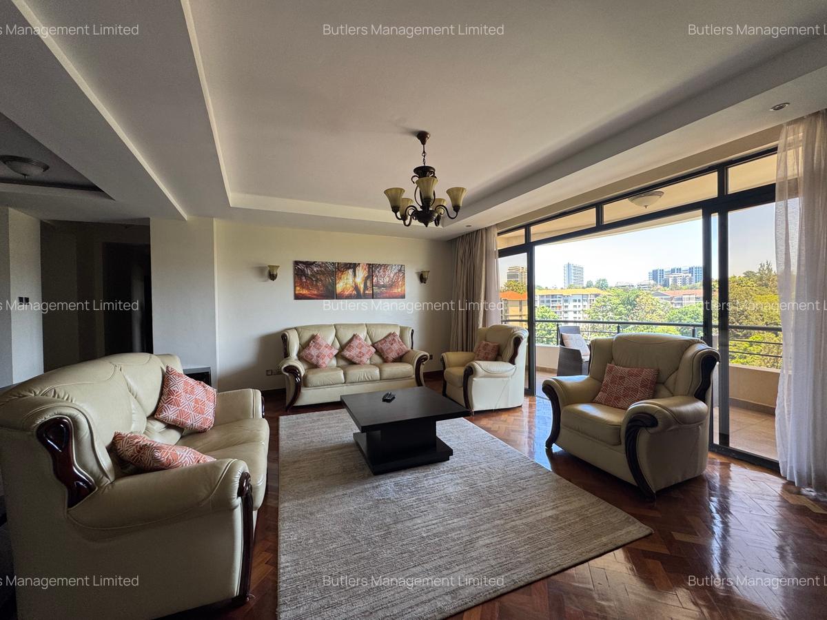 Furnished 3 Bed Apartment with En Suite in Riverside - 2