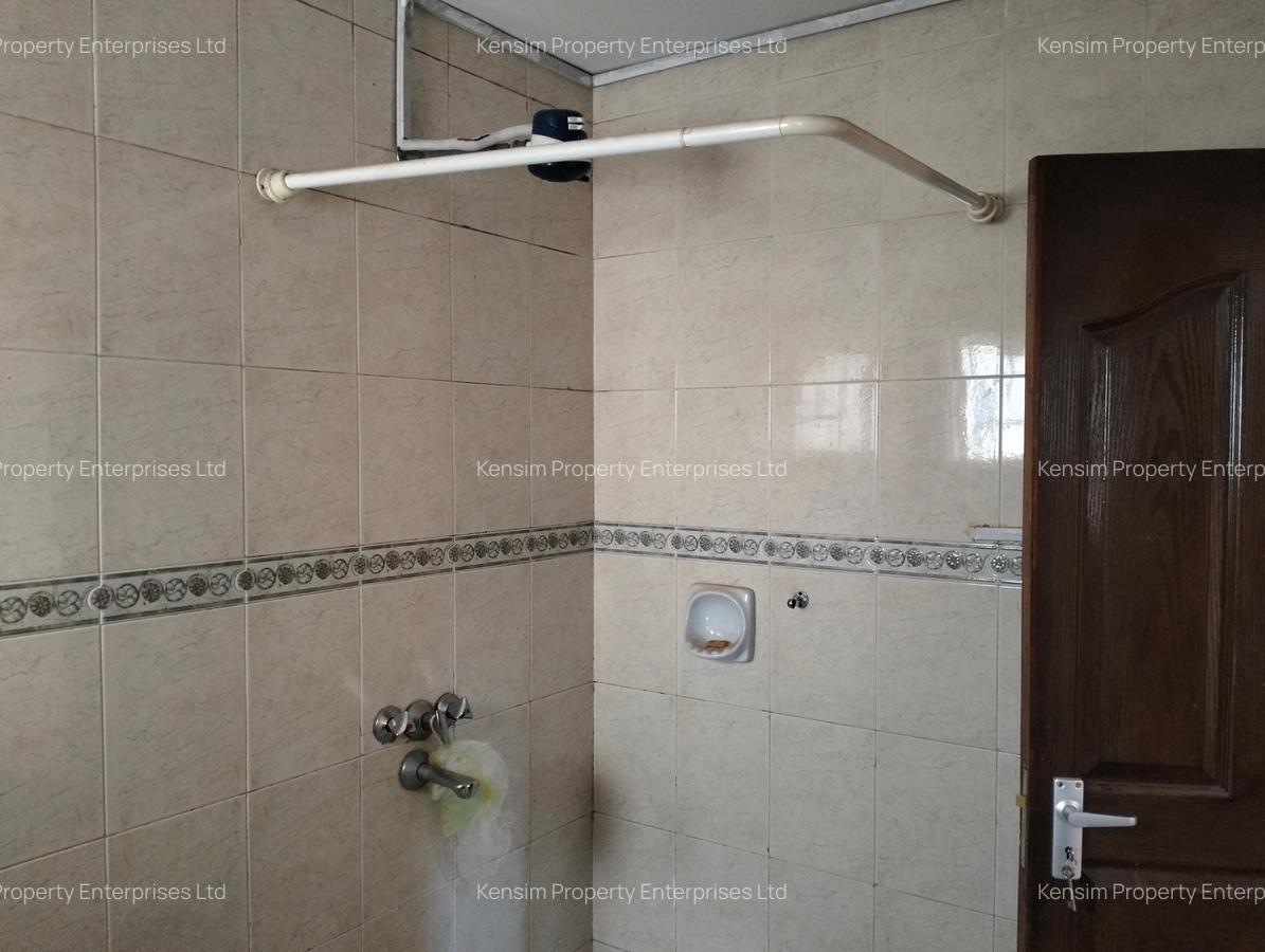 5 Bed Townhouse with En Suite in Lavington - 9