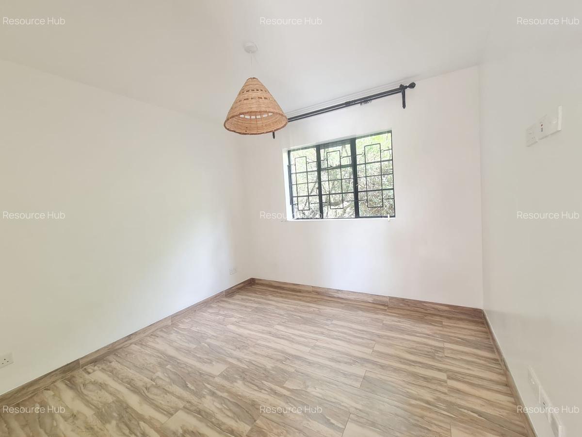 1 Bed Apartment with Borehole at Hurlingham - 5