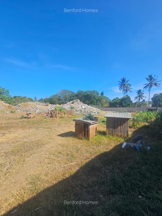 1 ac Land at Nyali - 1
