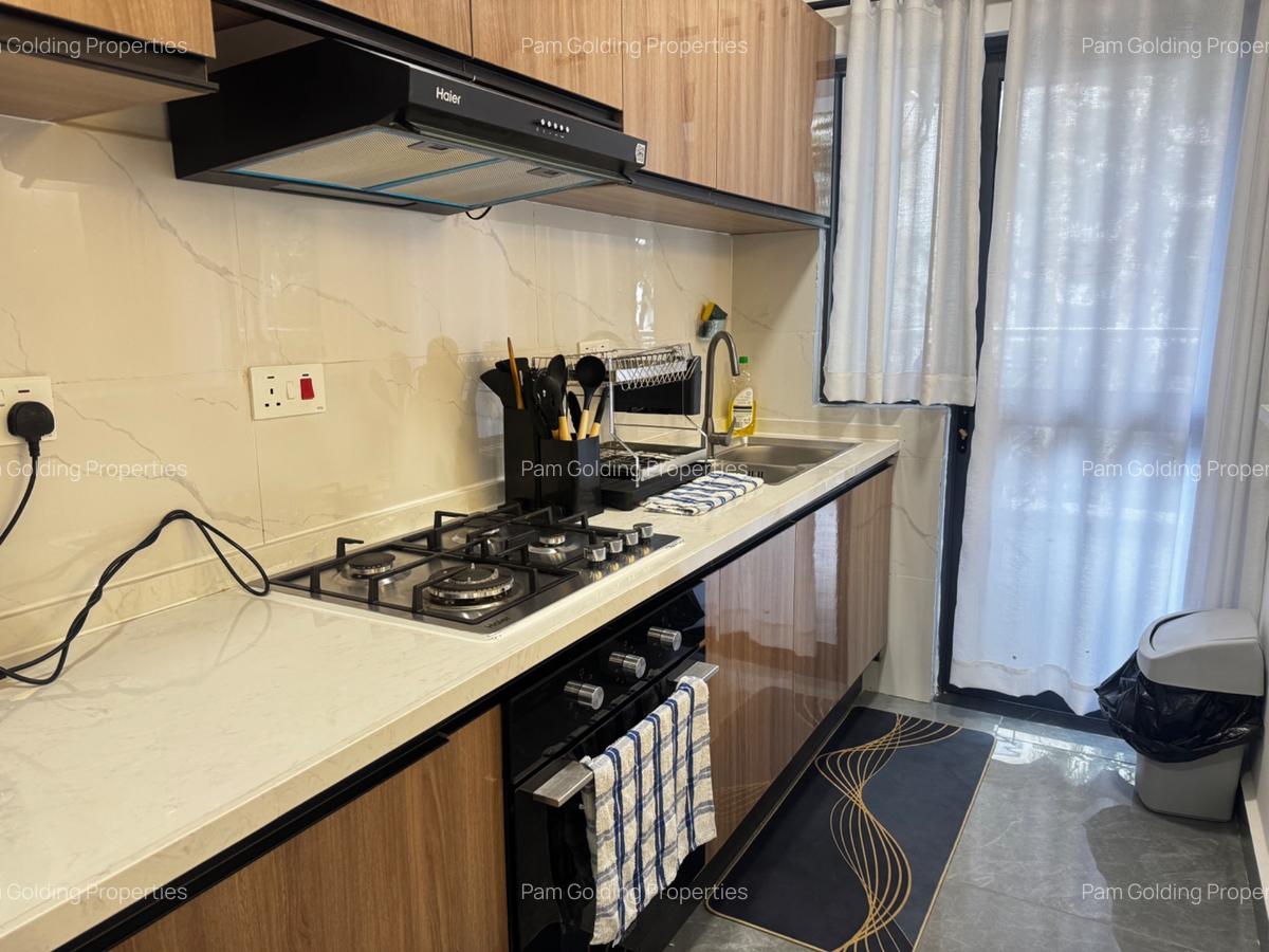 2 Bed Apartment with En Suite in Riverside - 6