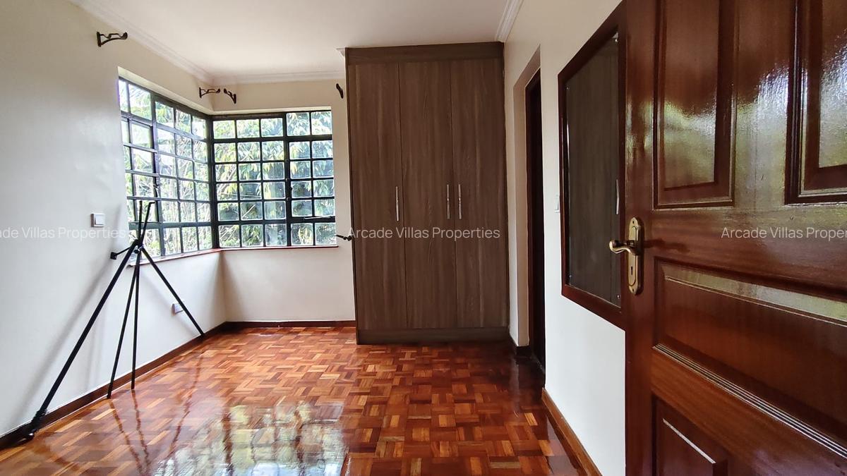 4 Bed Townhouse with En Suite in Kitisuru - 6
