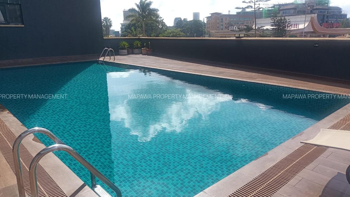 Serviced 3 Bed Apartment with En Suite in Brookside - 16