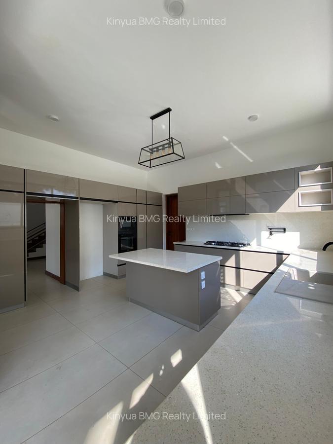 4 Bed Villa with En Suite in Nyali Area - 12
