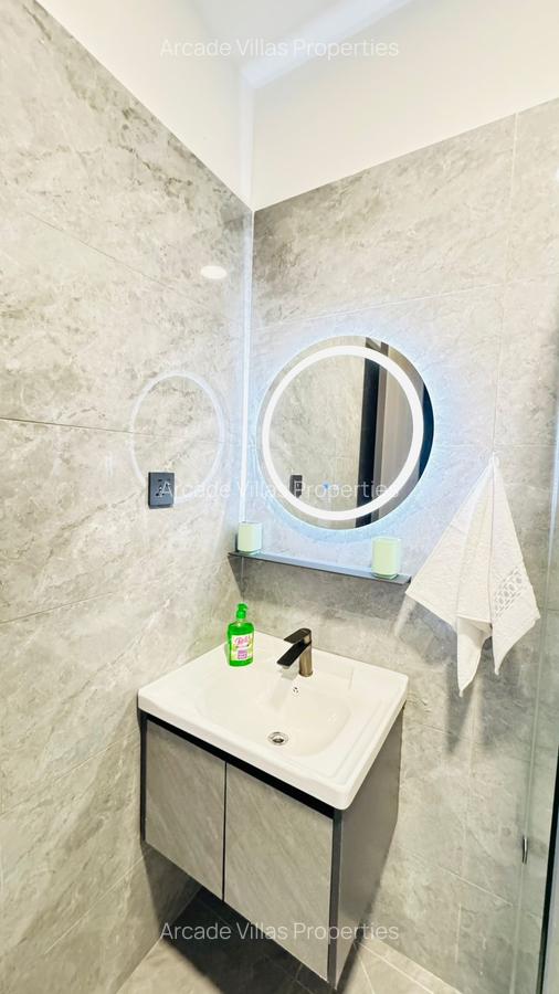 Serviced 1 Bed Apartment with En Suite in Lavington - 8