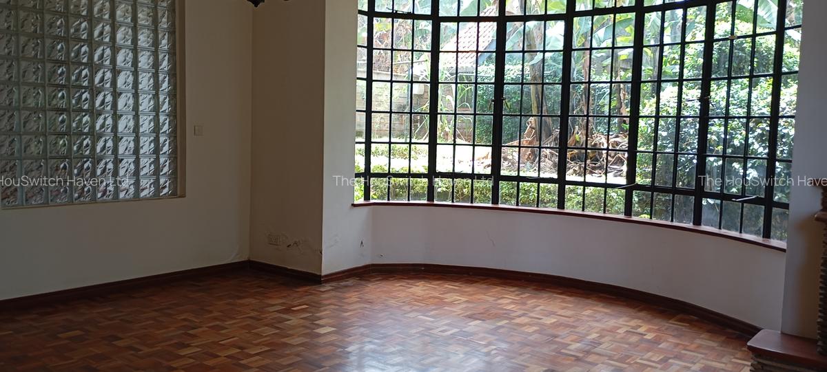 5 Bed Townhouse with En Suite at Convent Drive - 4