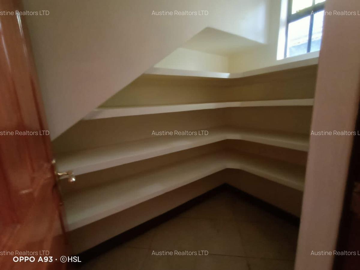 5 Bed Townhouse with En Suite in Kileleshwa - 12