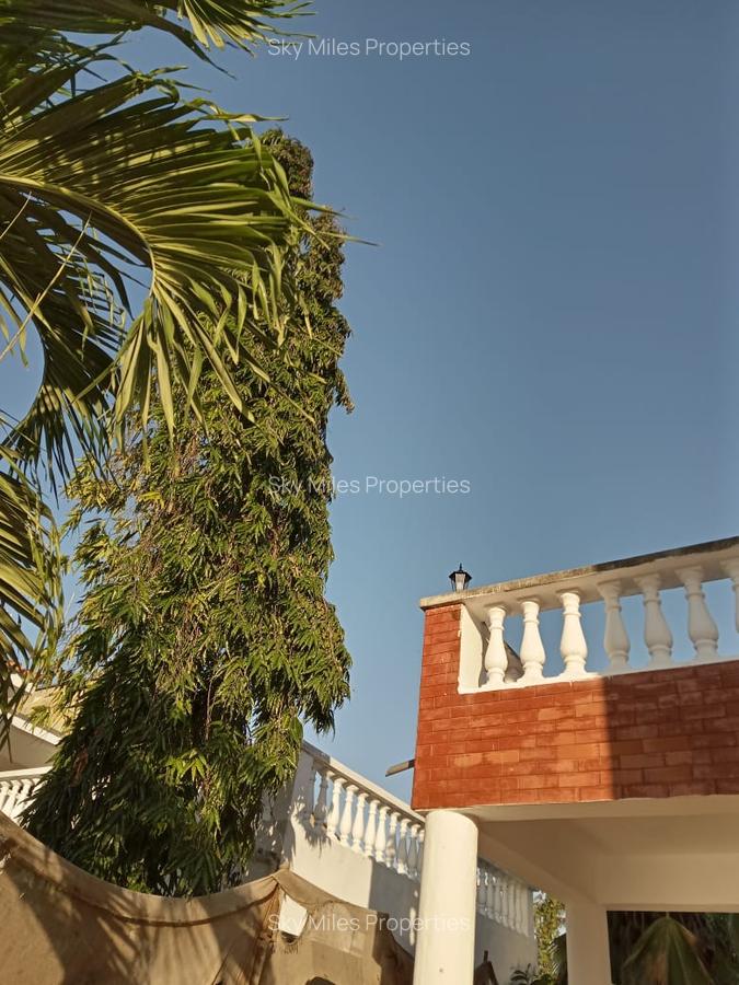 4 Bed Villa with En Suite at Greenwood Nyali - 16