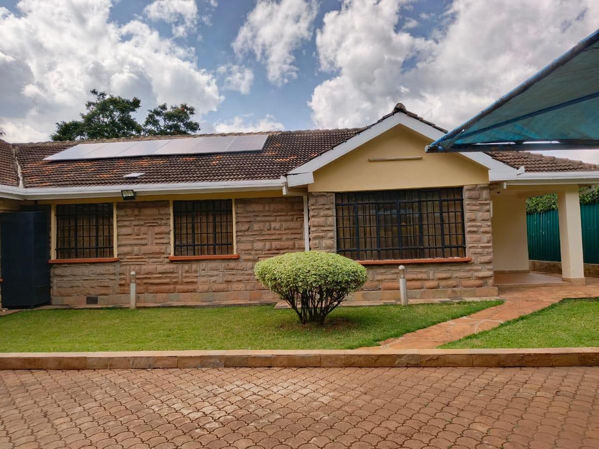 3 Bed House with En Suite at Rosslyn - 6
