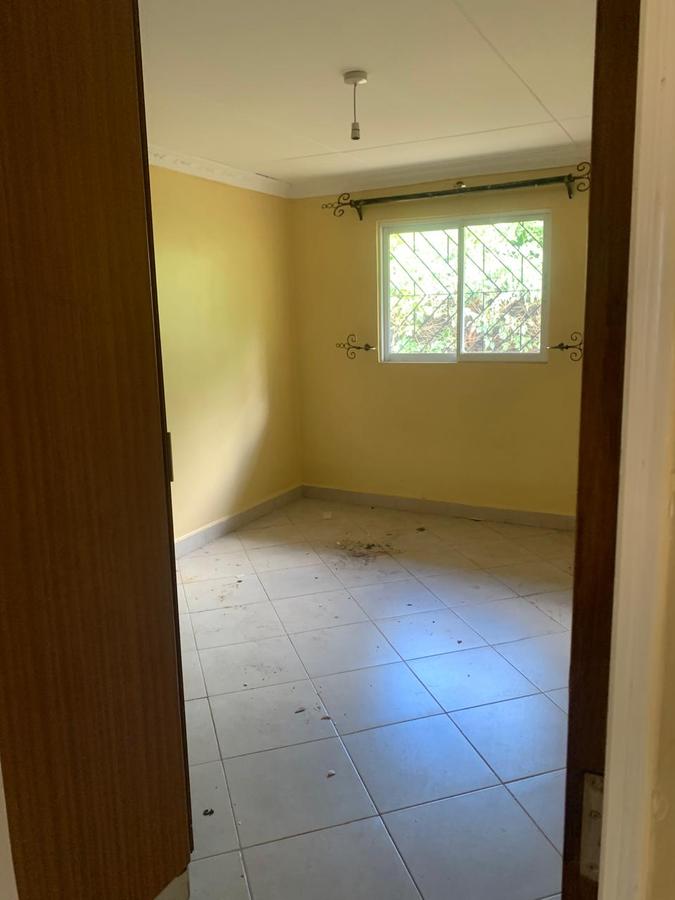 4 Bed House with Swimming Pool in Athi River - 9