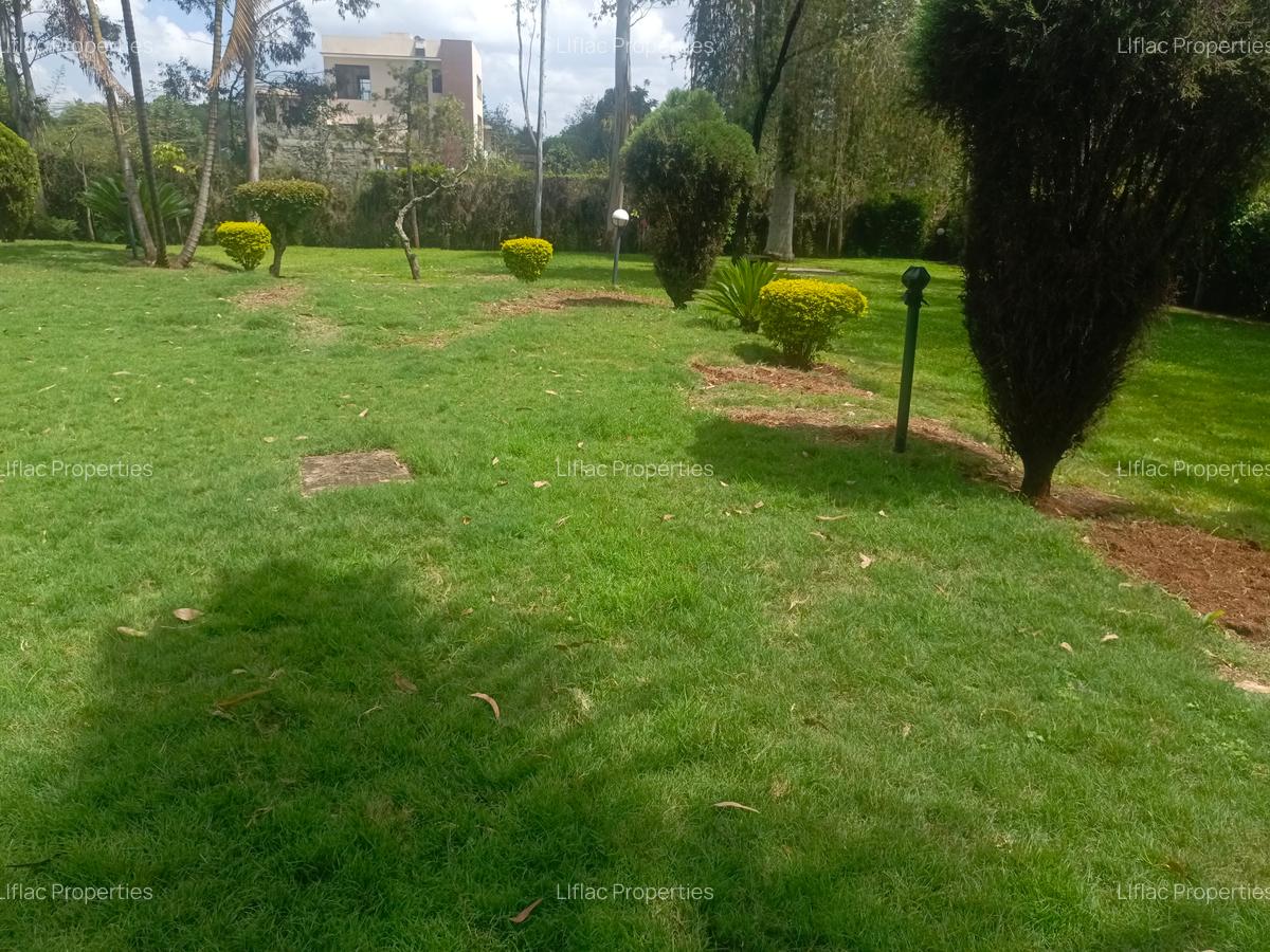 2 Bed House with Garden in Nyari - 2