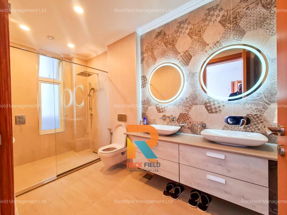 Furnished 2 Bed Apartment with En Suite in Parklands - 16