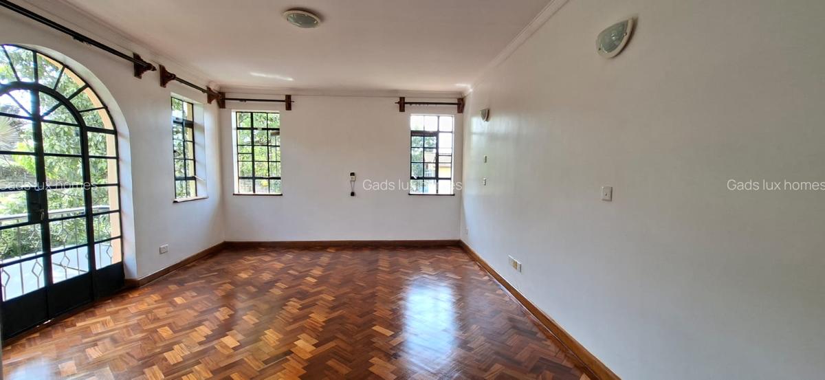 4 Bed Townhouse with En Suite at Kitisuru - 3