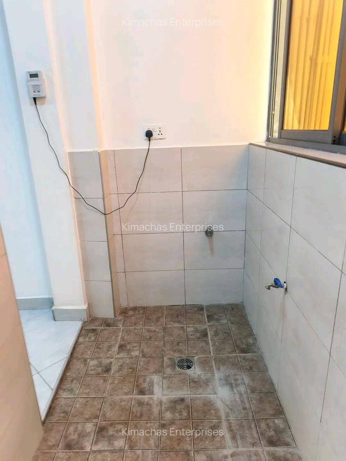 3 Bed Apartment with En Suite at Off Links Road - 9