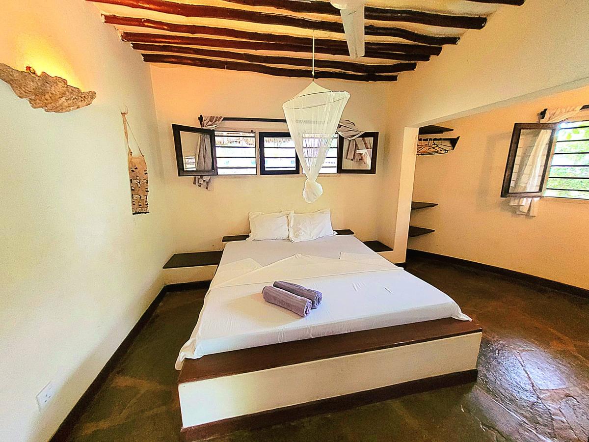 4 Bed Villa with En Suite in Diani - 10