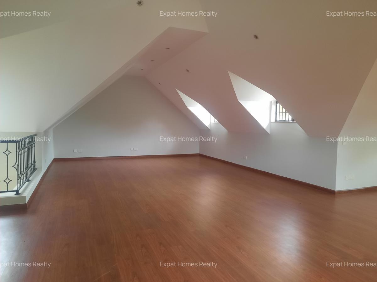 5 Bed Villa with Staff Quarters in Lavington - 11